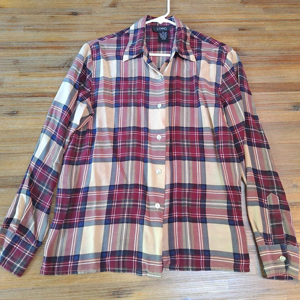 Red and Cream Plaid Button-Down 100% Silk Studio 3000